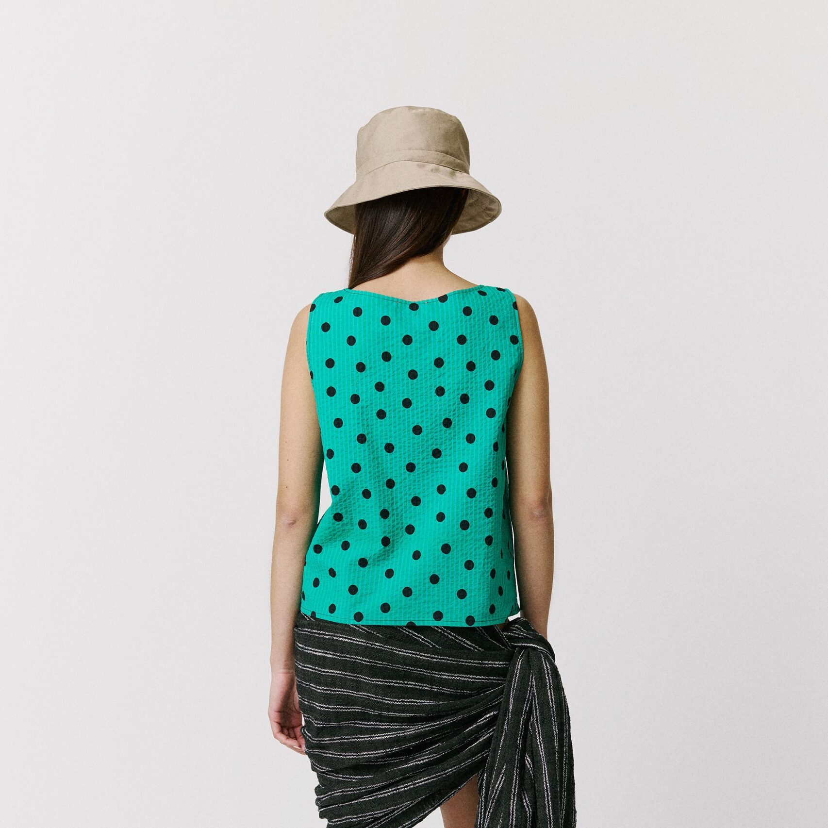 TINA · pois — vue 3
