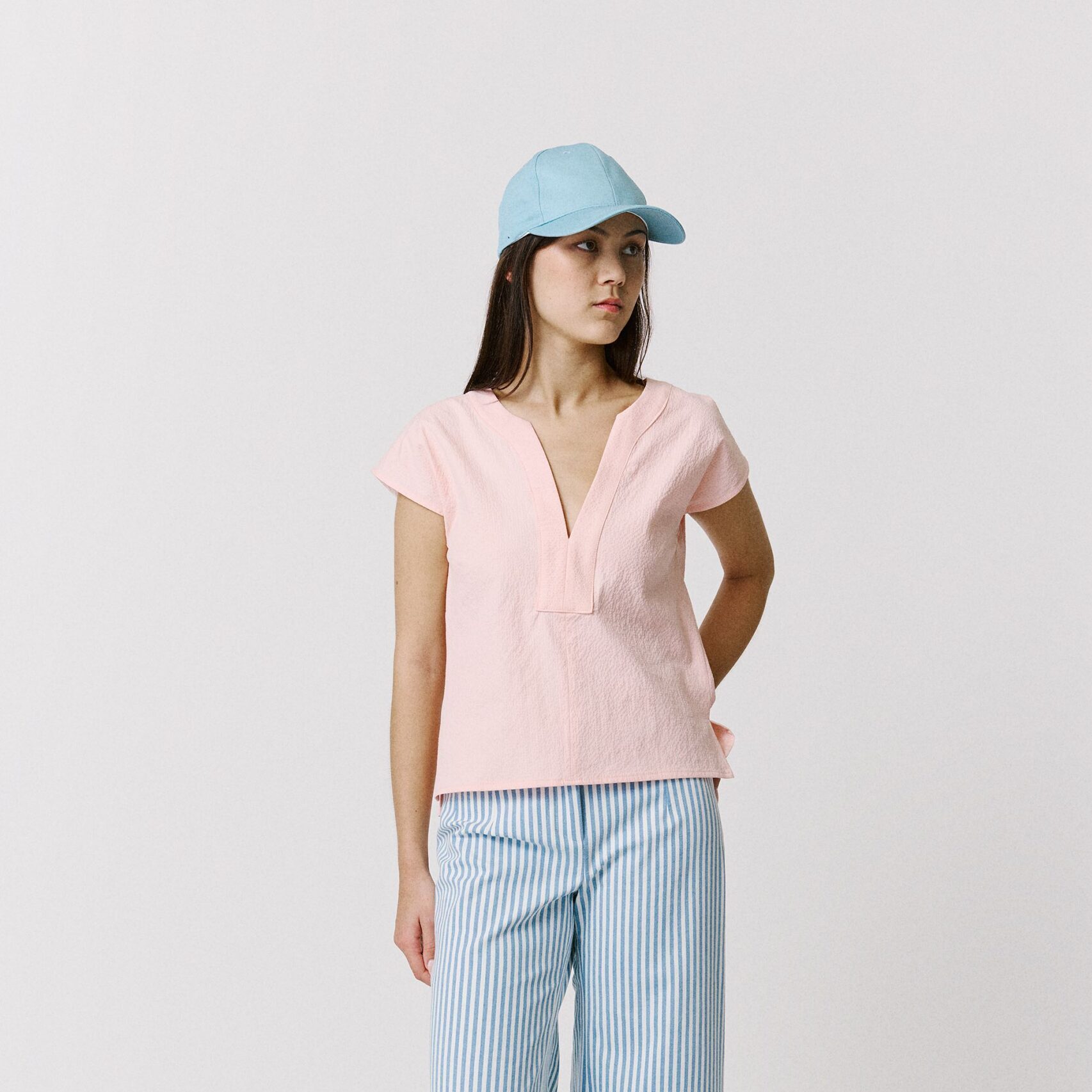 LARE · rose