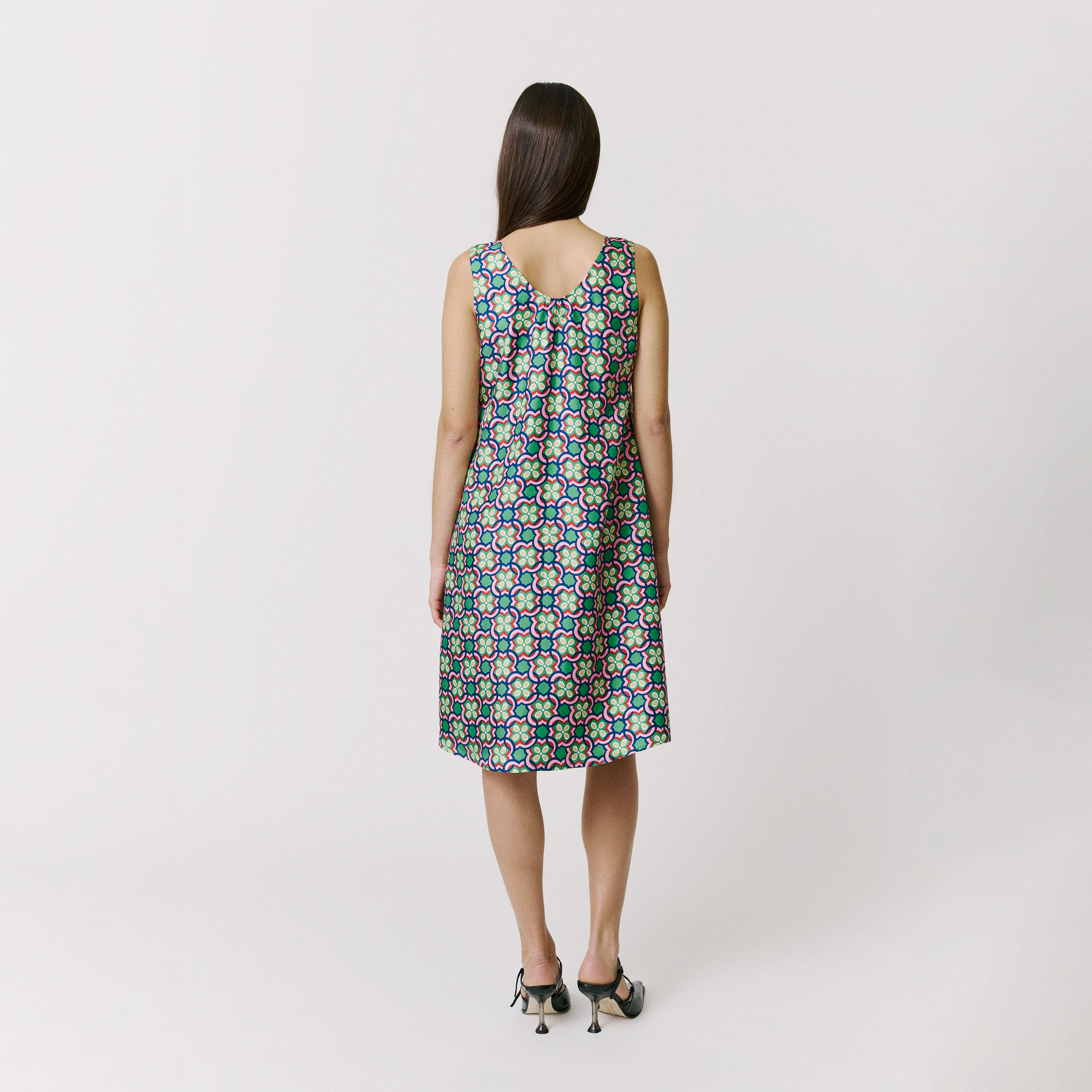 CHLOÉ · daisy rose — vue 3